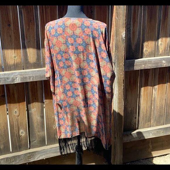 LulaRoe Monroe cardigan career sheer fringe black red brown geometric Large - Picture 4 of 4